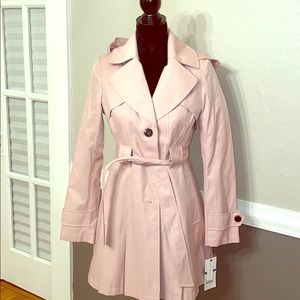 3/$40 - Gorgeous VIA SPIGA trench coat 🥰💕